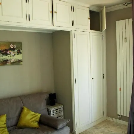 Apartamento Large Apartment In Antibes Close To The Beach With Terraces And Sea View By Weekome Antibes